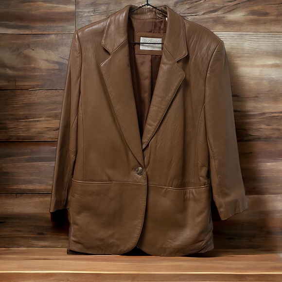 Lord & Taylor Stylish Genuine Leather Single Button Jacket! - Picture 2 of 7
